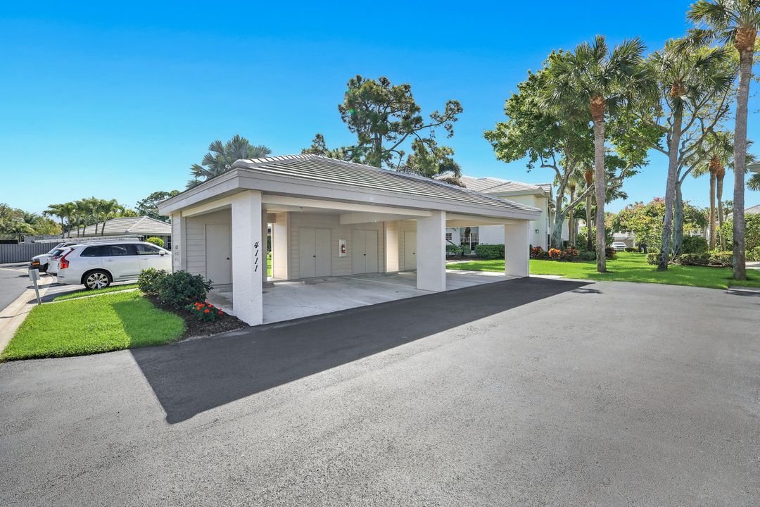 4111 Lake Forest Dr #513, Bonita Springs, FL 34134