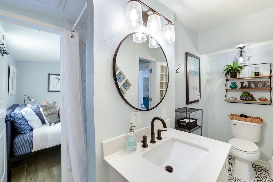 1971 Holiday Ln, Naples, FL 34104