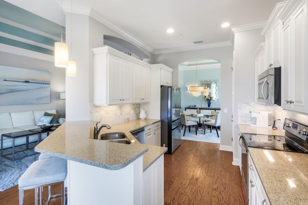 8835 Nautical Landing Cir #201, Naples, FL 34120