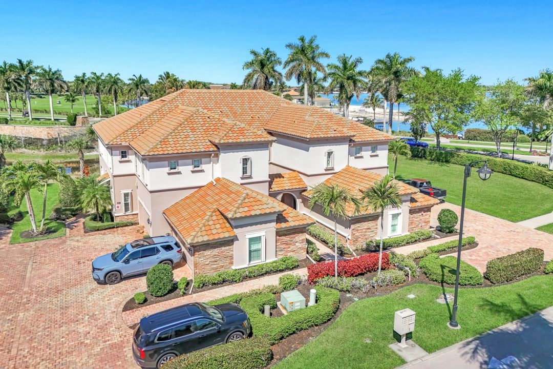 8835 Nautical Landing Cir #201, Naples, FL 34120