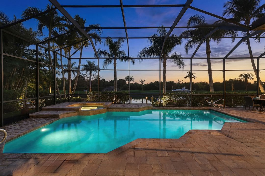 2022 El Dorado Pkwy W, Cape Coral, FL 33914