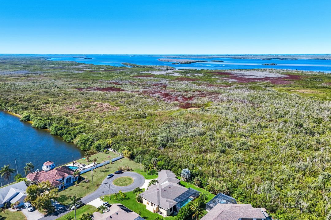 2939 SW 25th St, Cape Coral, FL 33914