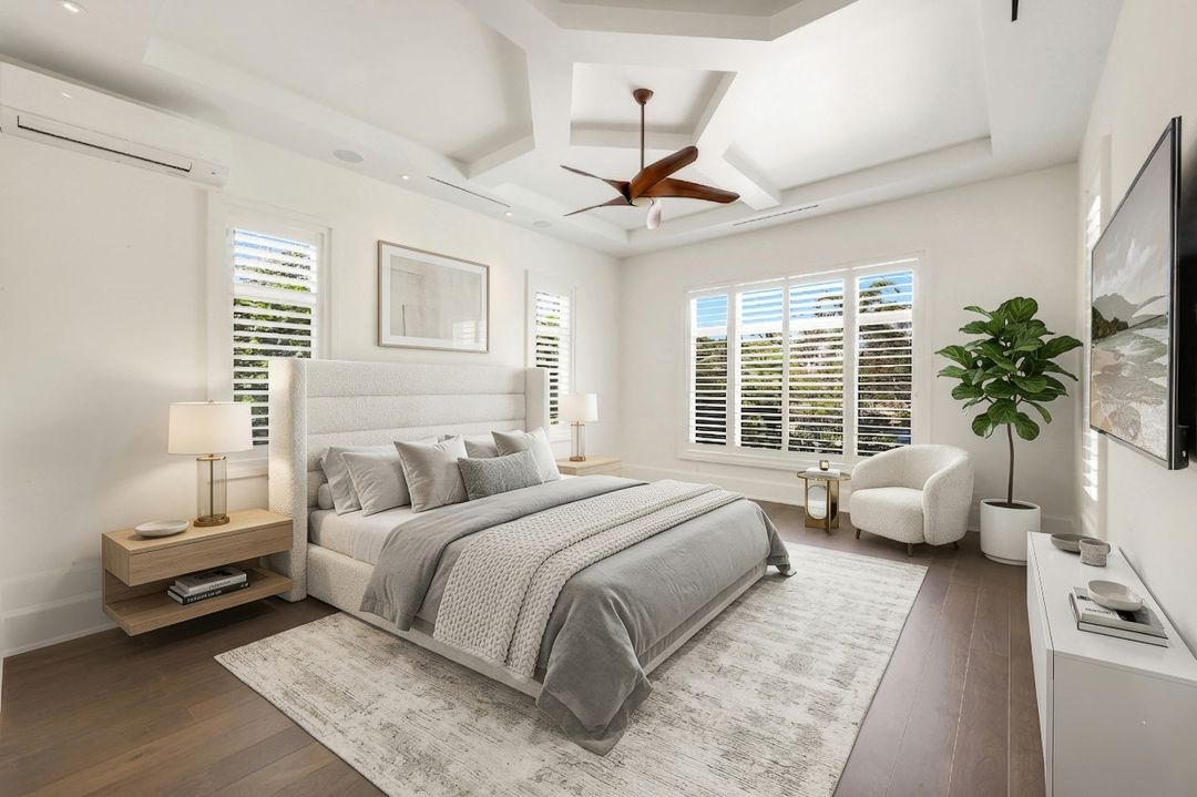 605 Galleon Dr, Naples, FL 34102