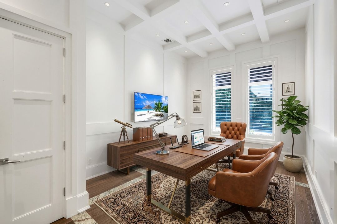 605 Galleon Dr, Naples, FL 34102