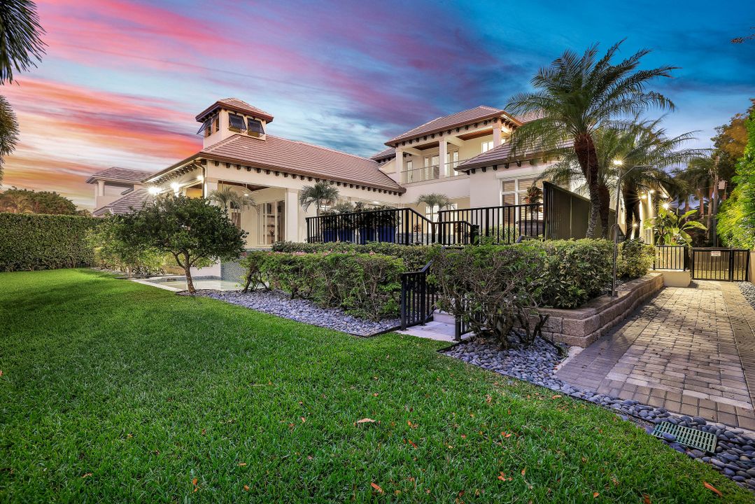 605 Galleon Dr, Naples, FL 34102