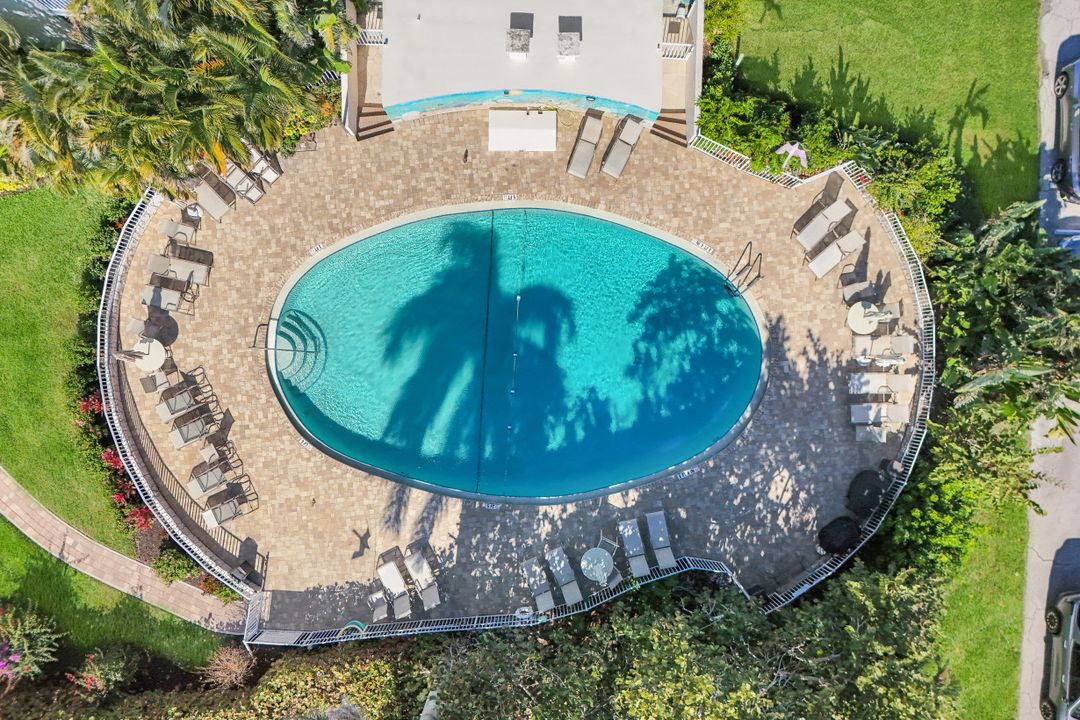 5 Bluebill Ave #410, Naples, FL 34108