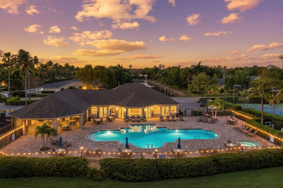 8616 Ibis Cove Cir, Naples, FL 34119