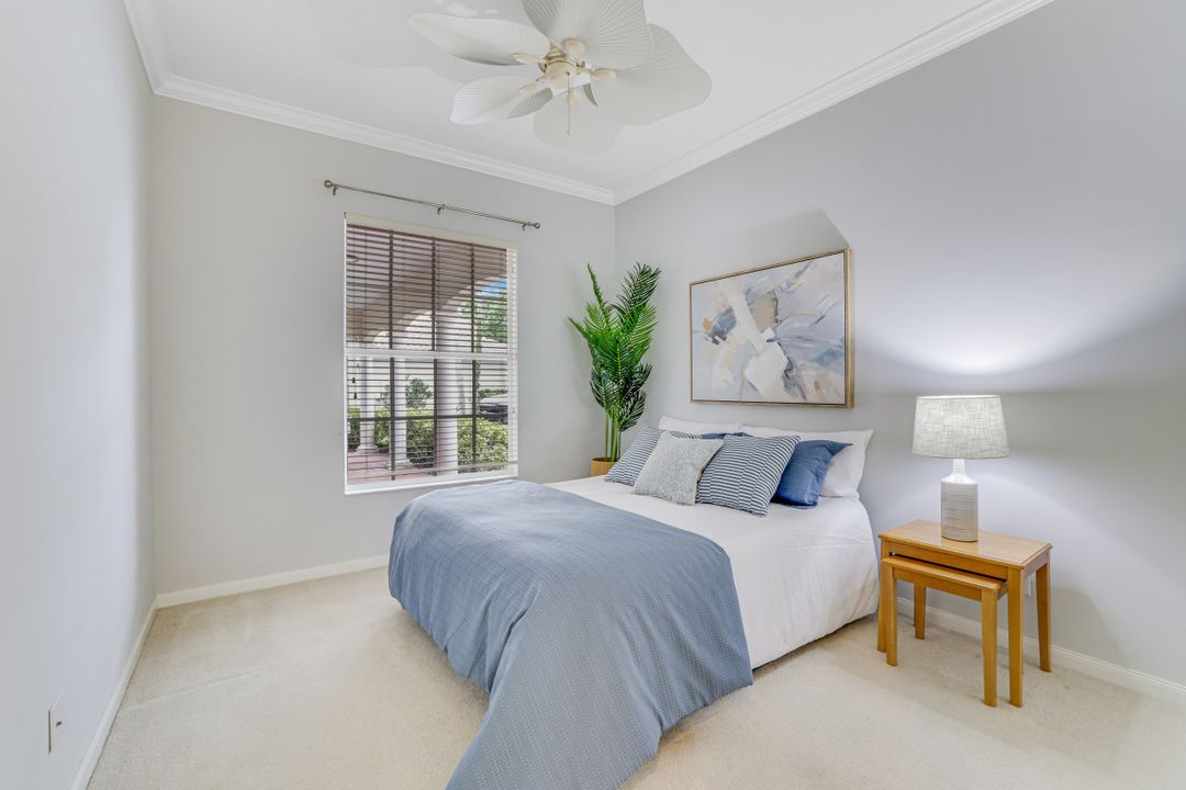 4796 Martinique Wy, Naples, FL 34119