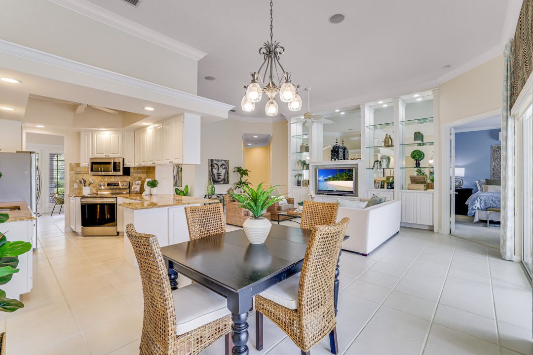 4796 Martinique Wy, Naples, FL 34119