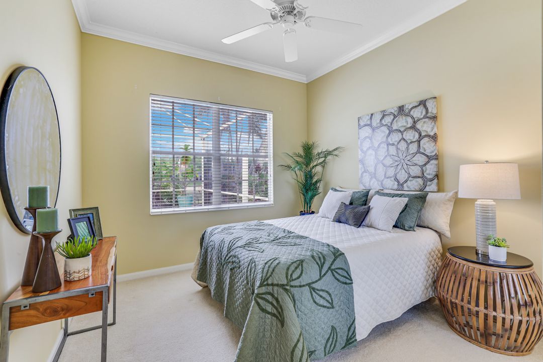 4796 Martinique Wy, Naples, FL 34119