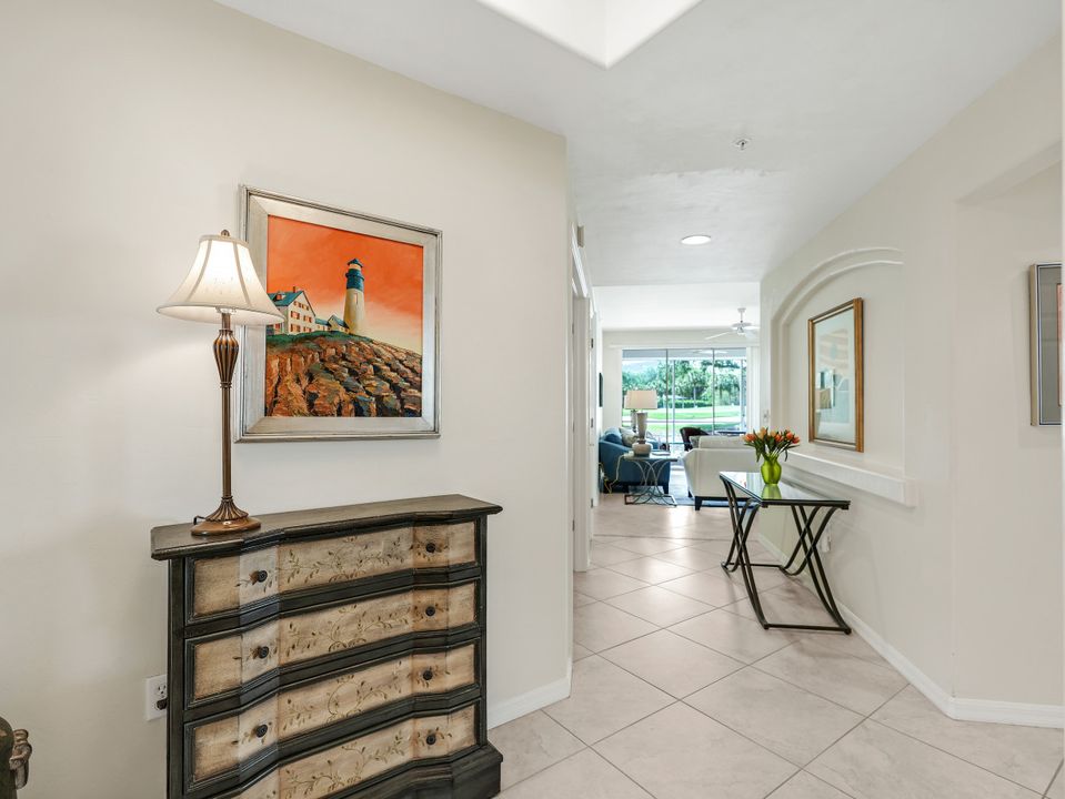 2120 Arielle Dr #202, Naples, FL 34109