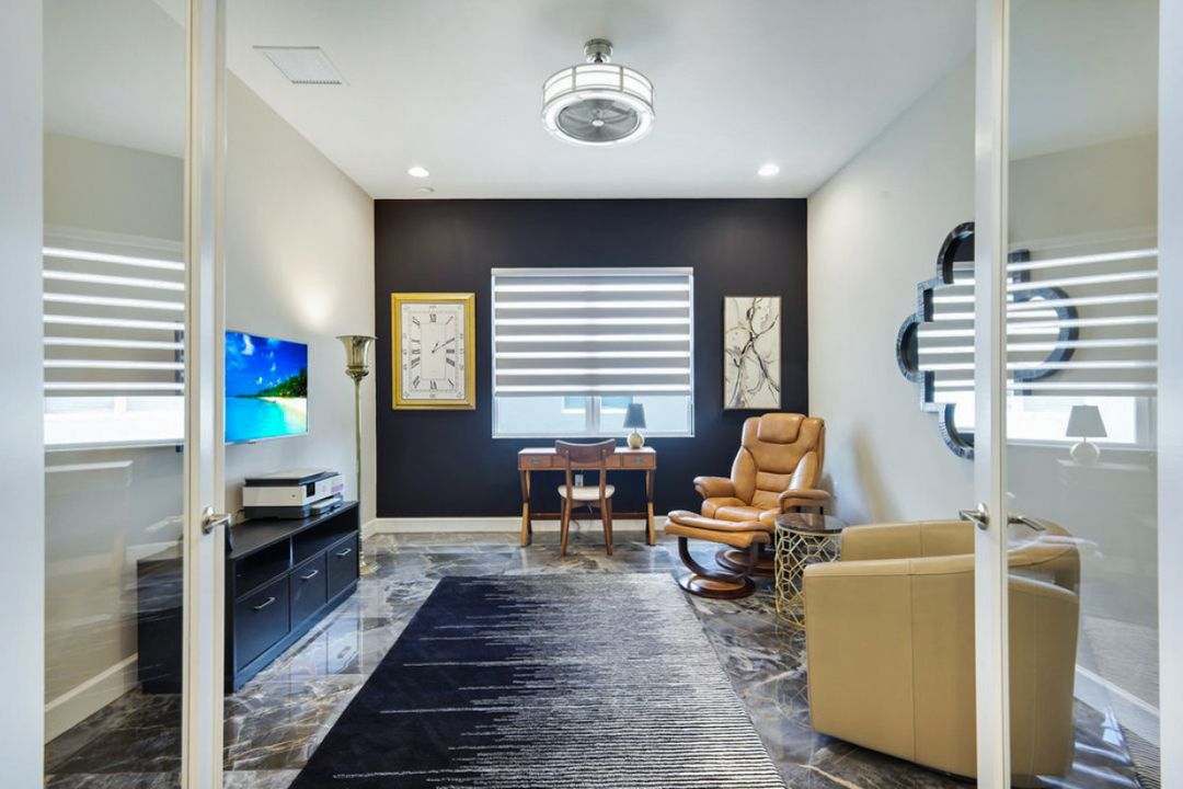 11628 Periwinkle Dr, Naples, FL 34120