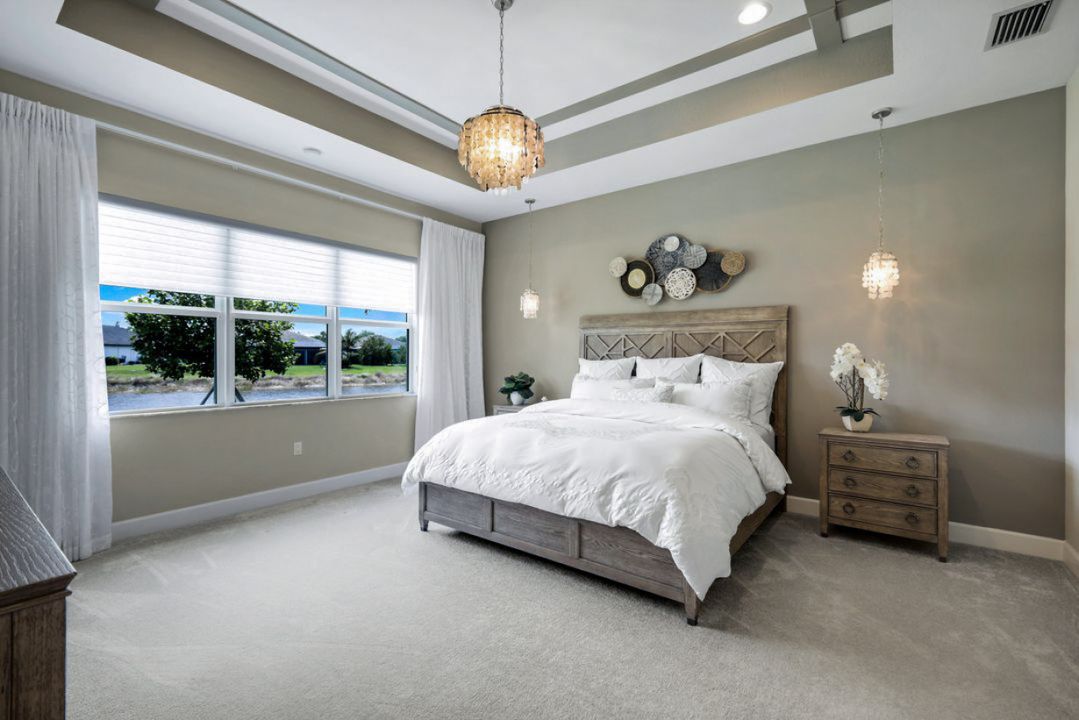 11628 Periwinkle Dr, Naples, FL 34120