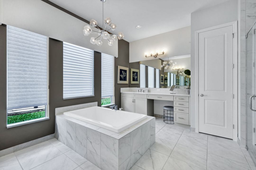 11628 Periwinkle Dr, Naples, FL 34120