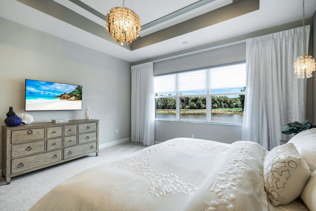 11628 Periwinkle Dr, Naples, FL 34120