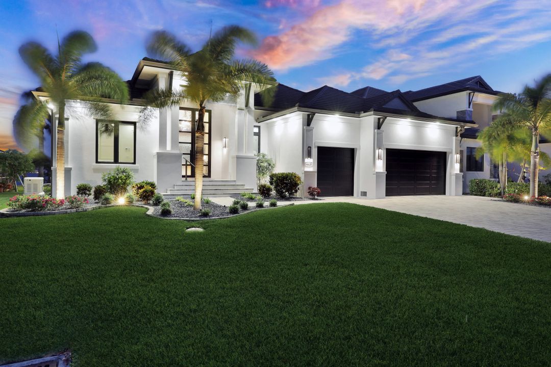 4415 SE 20th Pl, Cape Coral, FL 33904