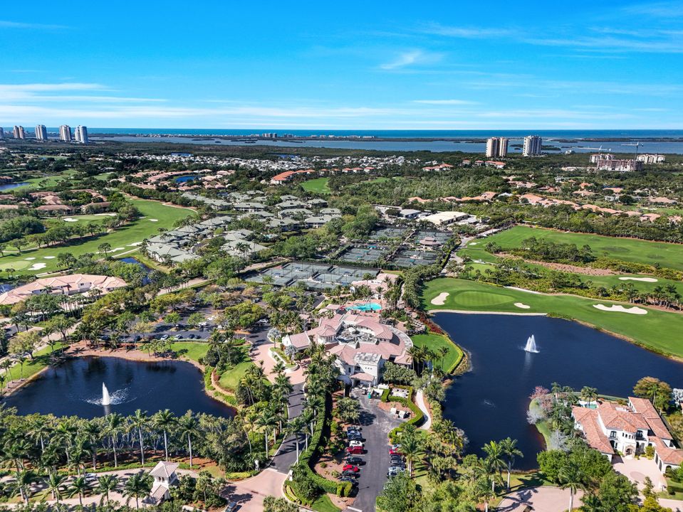 3441 Lakemont Dr, Bonita Springs, FL 34134