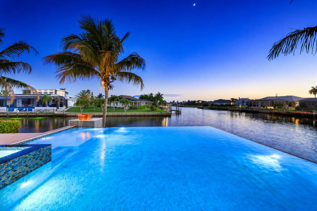 2801 SW 39th St, Cape Coral, FL 33914