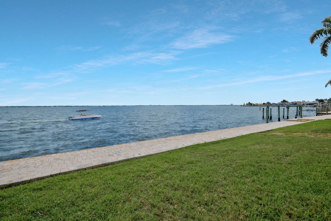 3111 SE 22nd Pl, Cape Coral, FL 33904