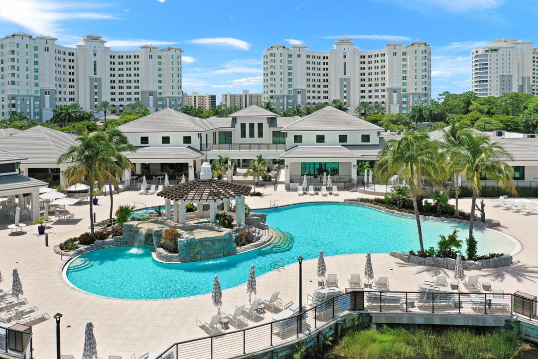 265 Indies Way #904, Naples, FL 34110