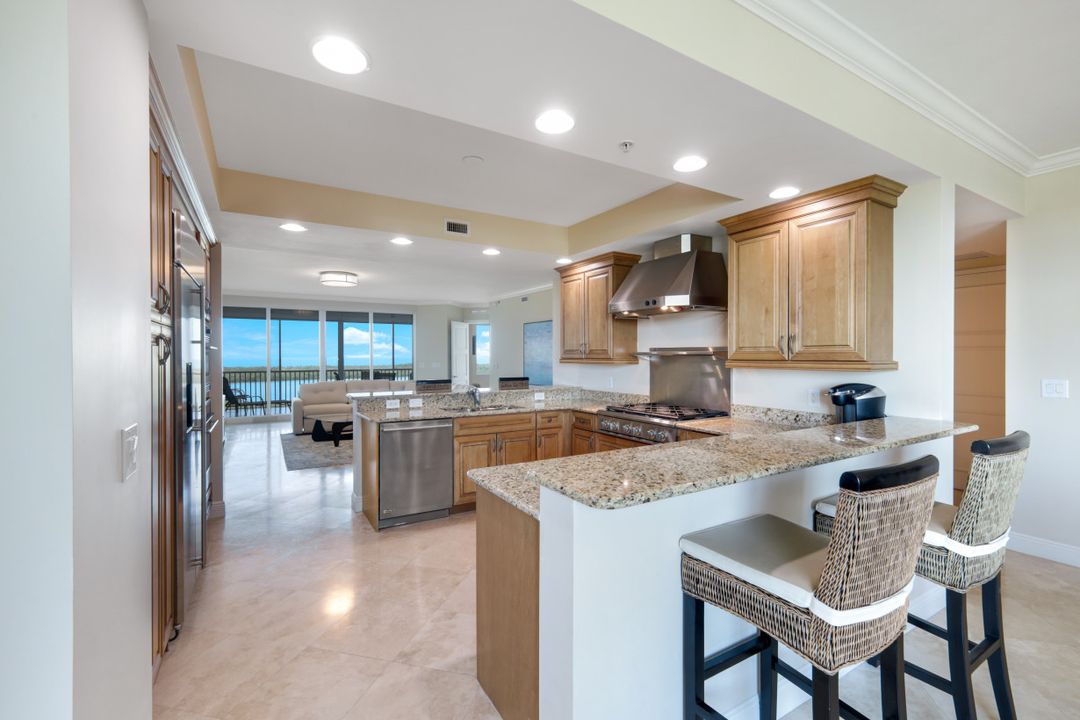 265 Indies Way #904, Naples, FL 34110
