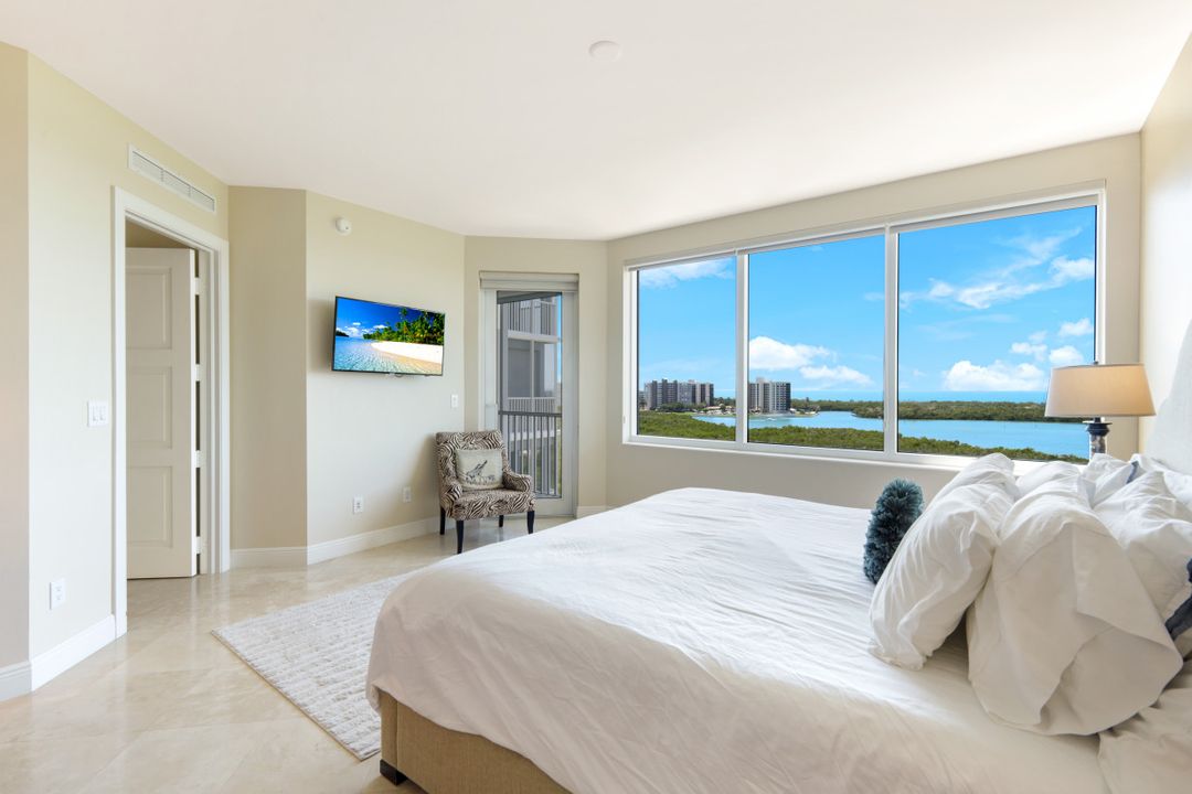 265 Indies Way #904, Naples, FL 34110