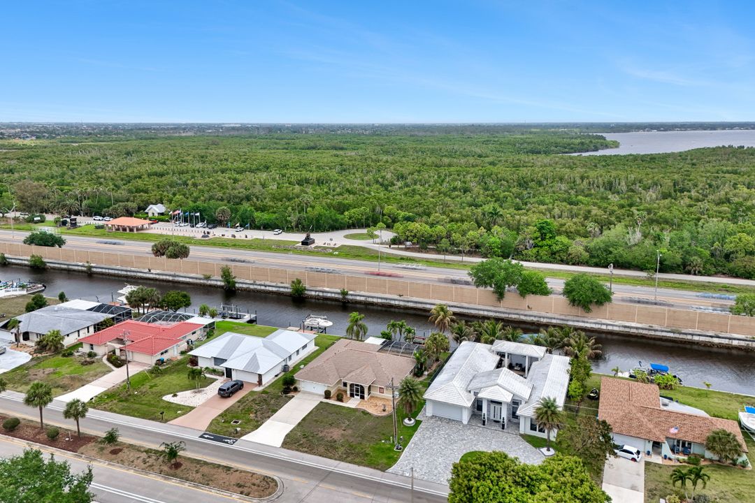 2513 Everest Pkwy, Cape Coral, FL 33904