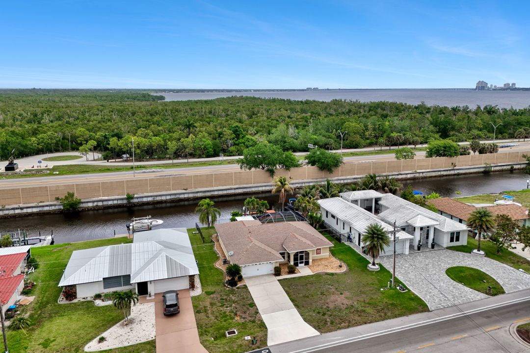 2513 Everest Pkwy, Cape Coral, FL 33904