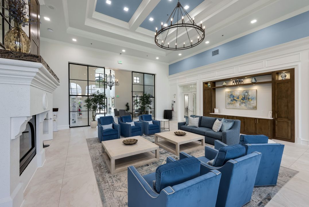 6124 Towncenter Cir, Naples, FL 34119