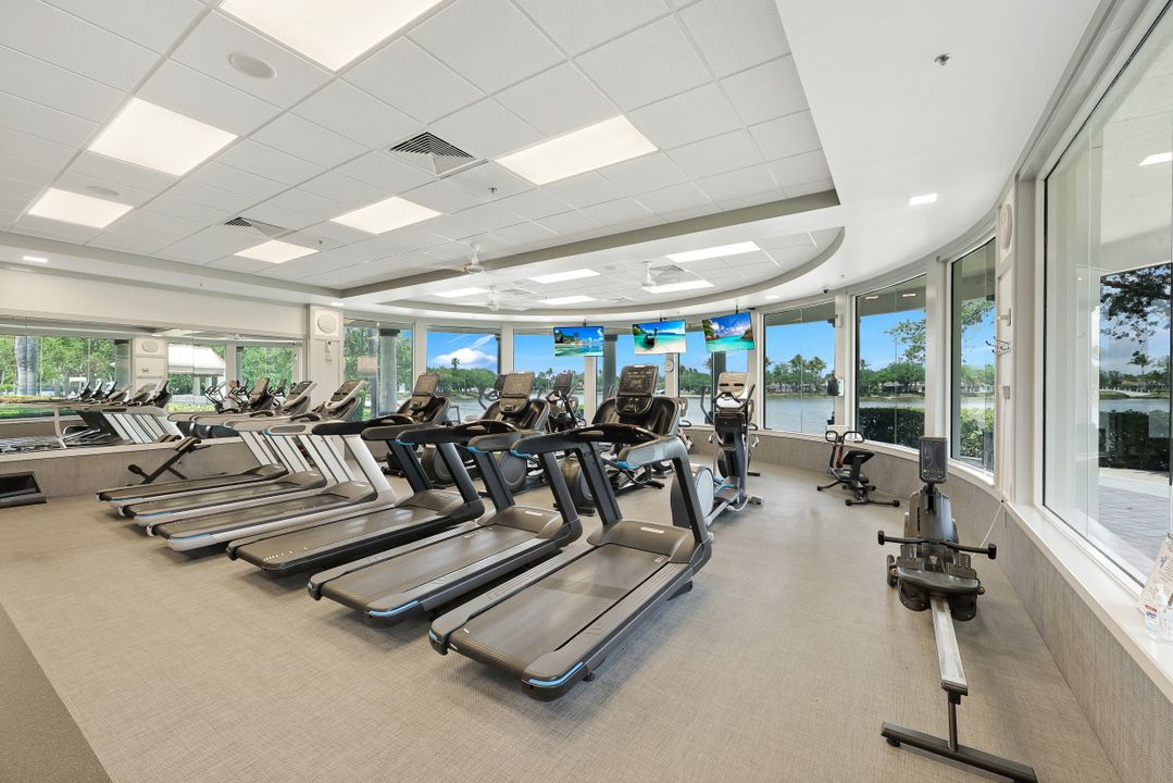 6124 Towncenter Cir, Naples, FL 34119