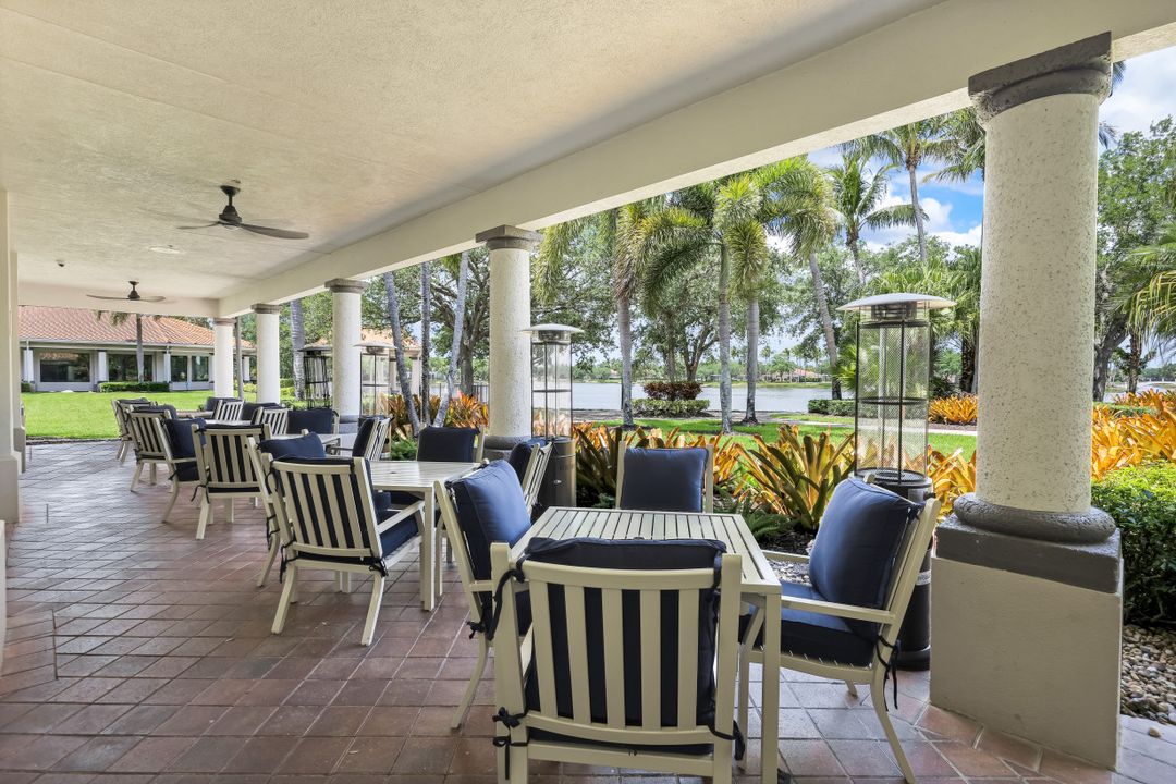 6124 Towncenter Cir, Naples, FL 34119