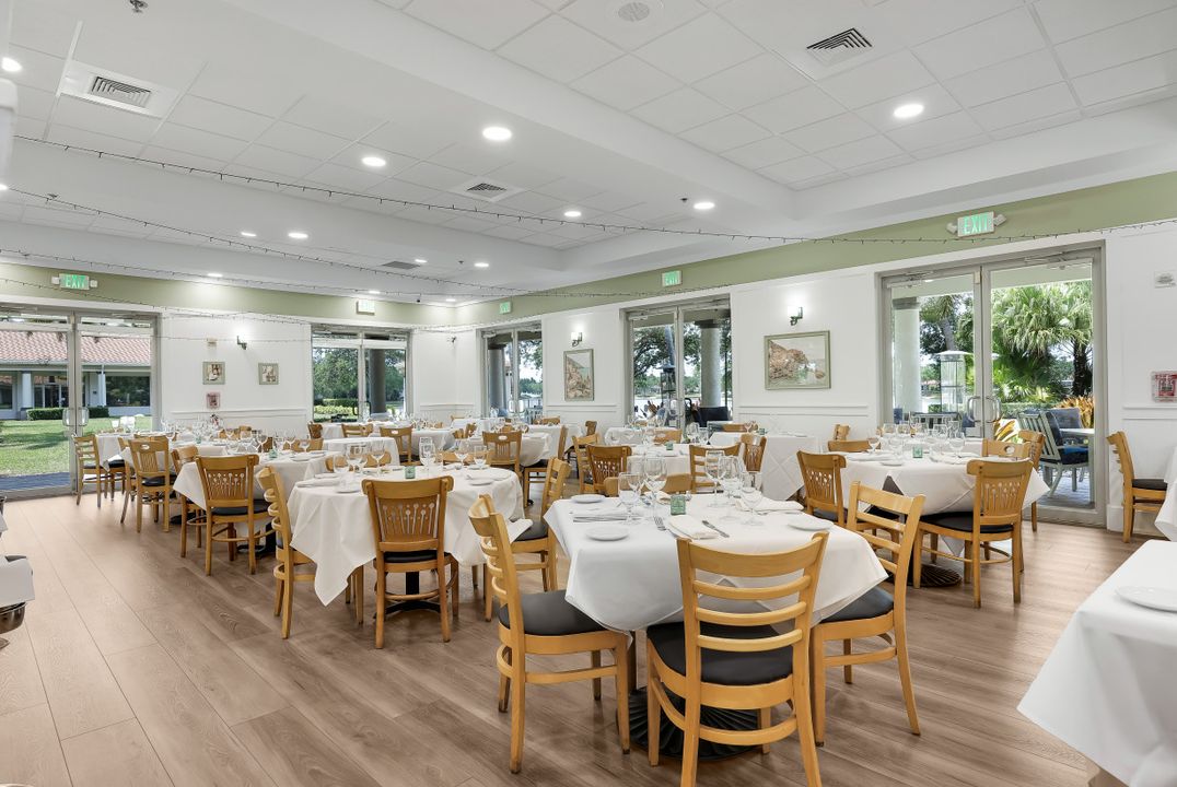 6124 Towncenter Cir, Naples, FL 34119