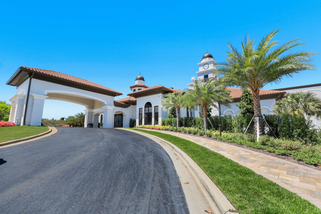 3033 Olde Cove Way, Naples, FL 34119