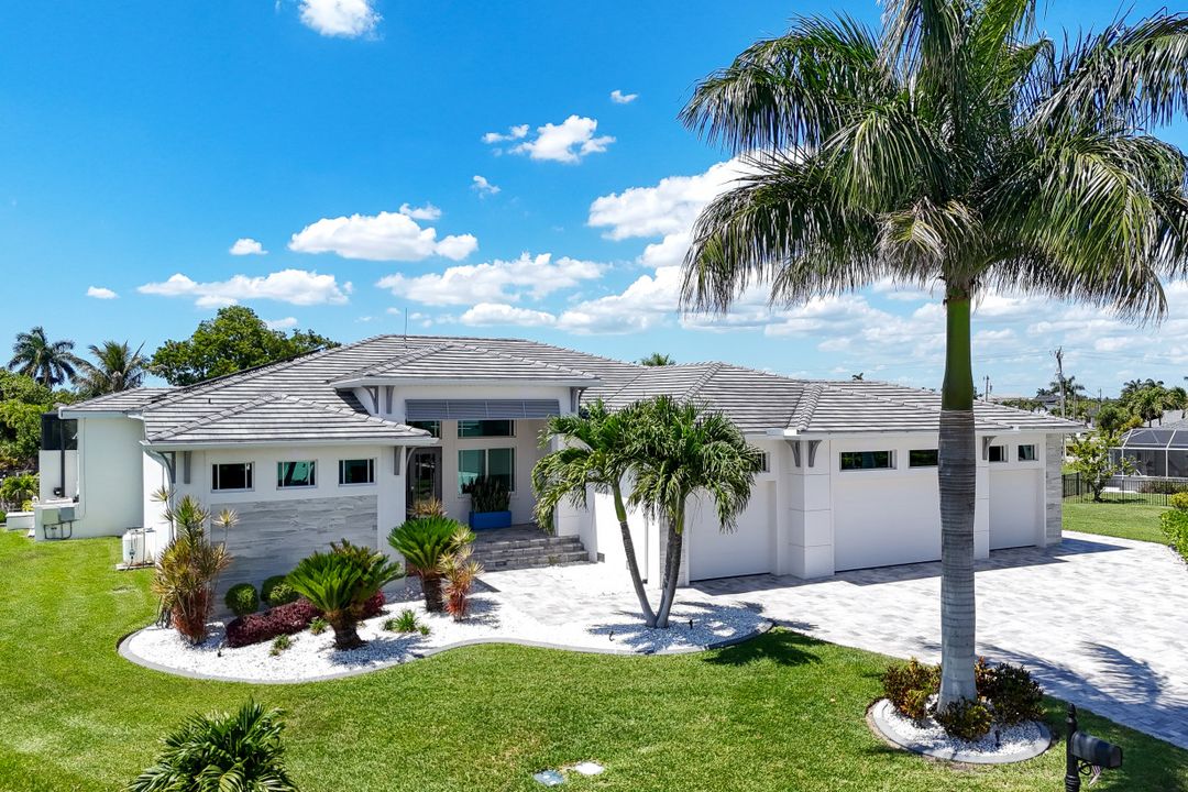 3816 SE 21st Pl, Cape Coral, FL 33904