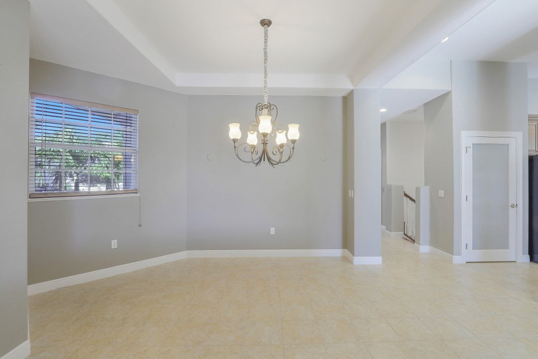 28617 San Lucas Ln #201, Bonita Springs, FL 34135