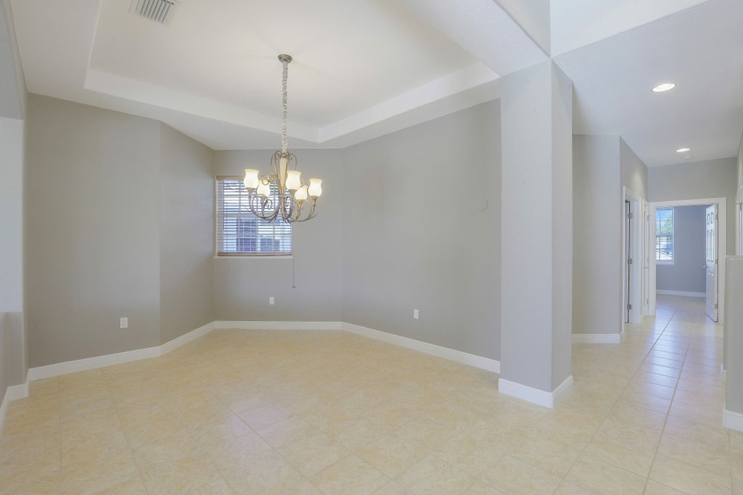 28617 San Lucas Ln #201, Bonita Springs, FL 34135