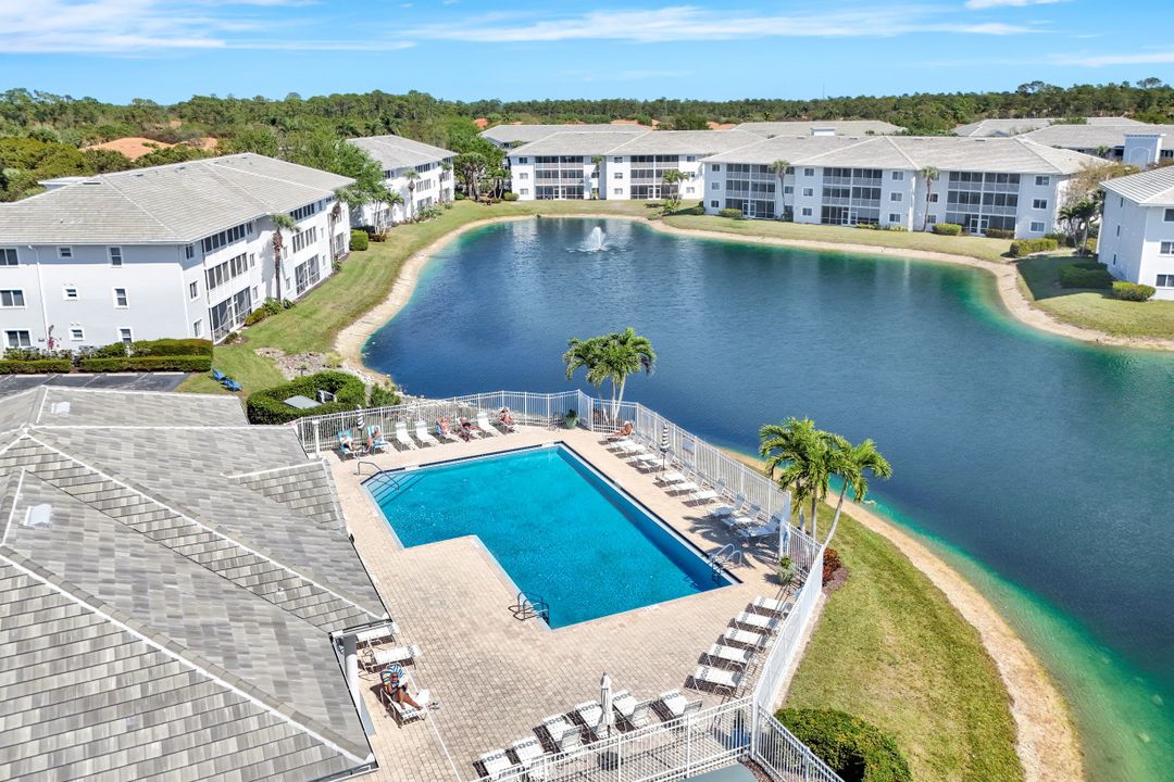 7827 Regal Heron Cir #302, Naples, FL 34104