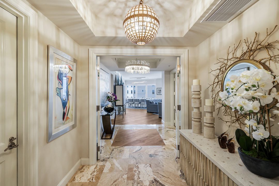 13675 Vanderbilt Dr #605, Naples, FL 34110