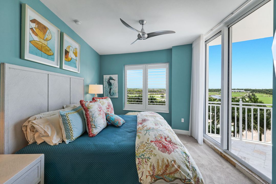 13675 Vanderbilt Dr #605, Naples, FL 34110