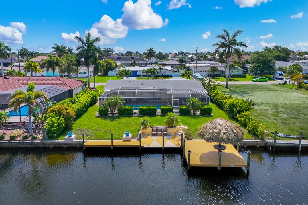 5330 Cobalt Ct, Cape Coral, FL 33904