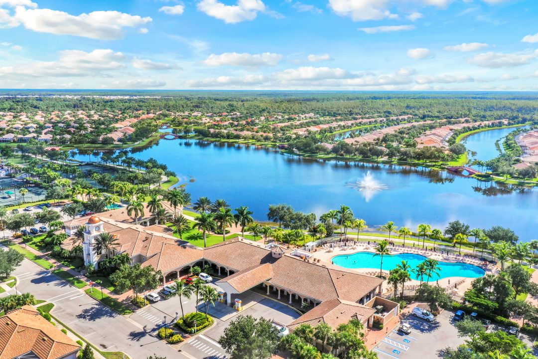 7221 Bellini Way, Naples, FL 34114