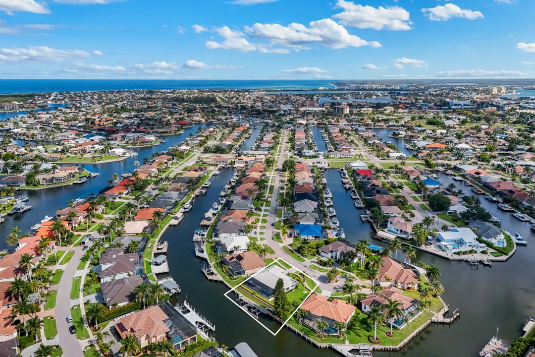 260 Marquesas Ct, Marco Island, FL 34145
