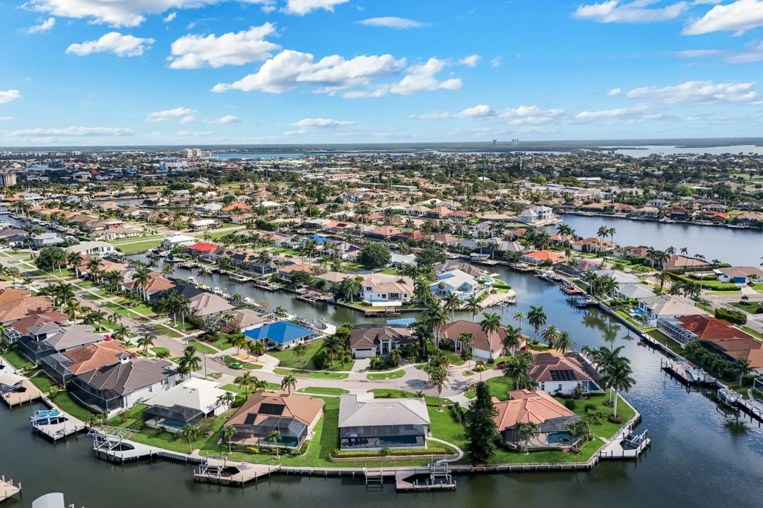 260 Marquesas Ct, Marco Island, FL 34145