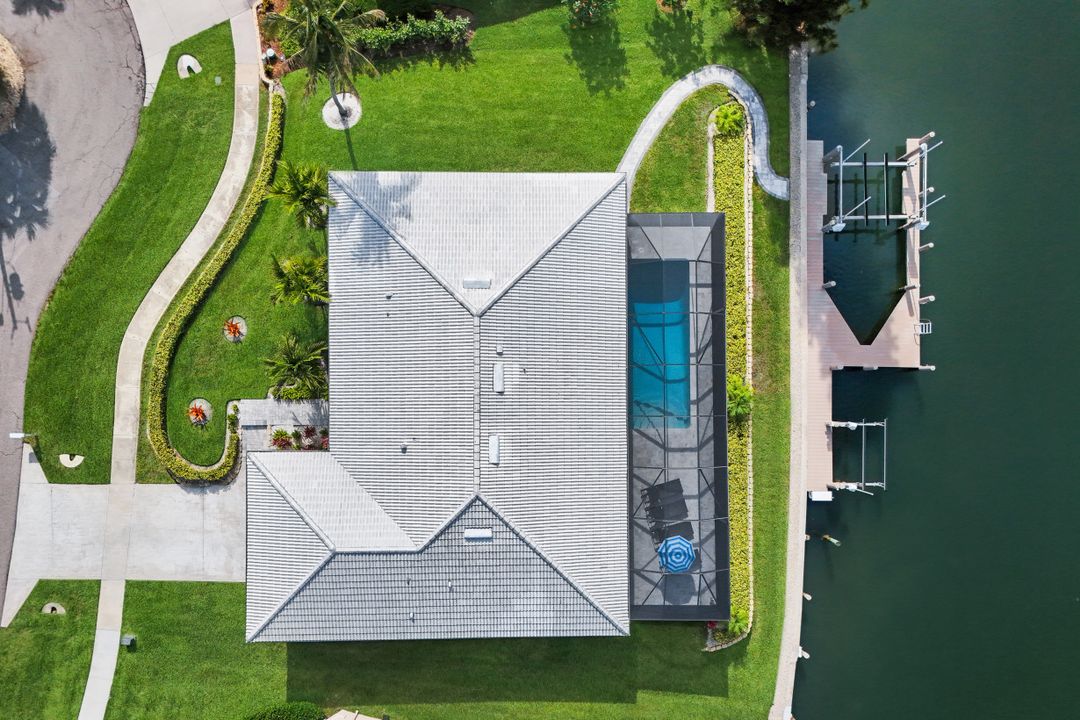 260 Marquesas Ct, Marco Island, FL 34145