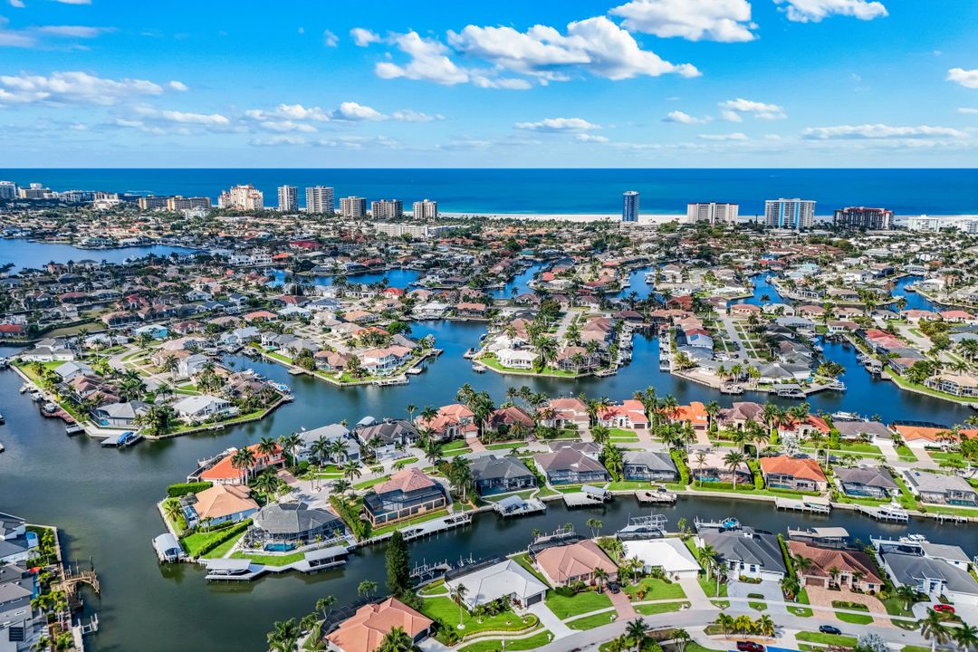 260 Marquesas Ct, Marco Island, FL 34145
