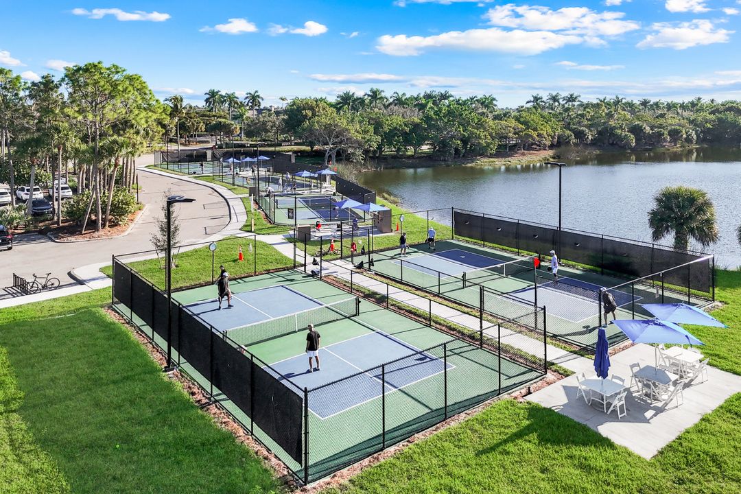 9038 Cascada Way #102, Naples, FL 34114