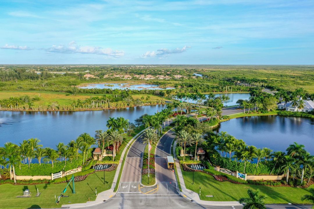 9038 Cascada Way #102, Naples, FL 34114