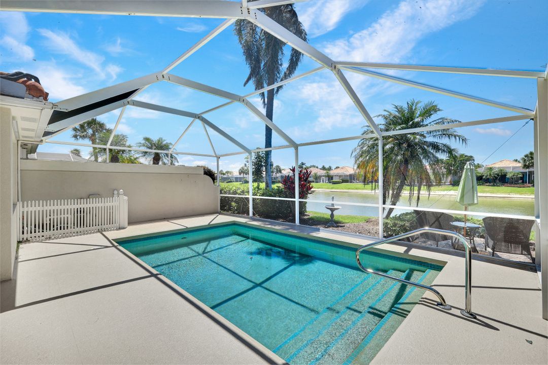 3142 Andorra Ct, Naples, FL 34109