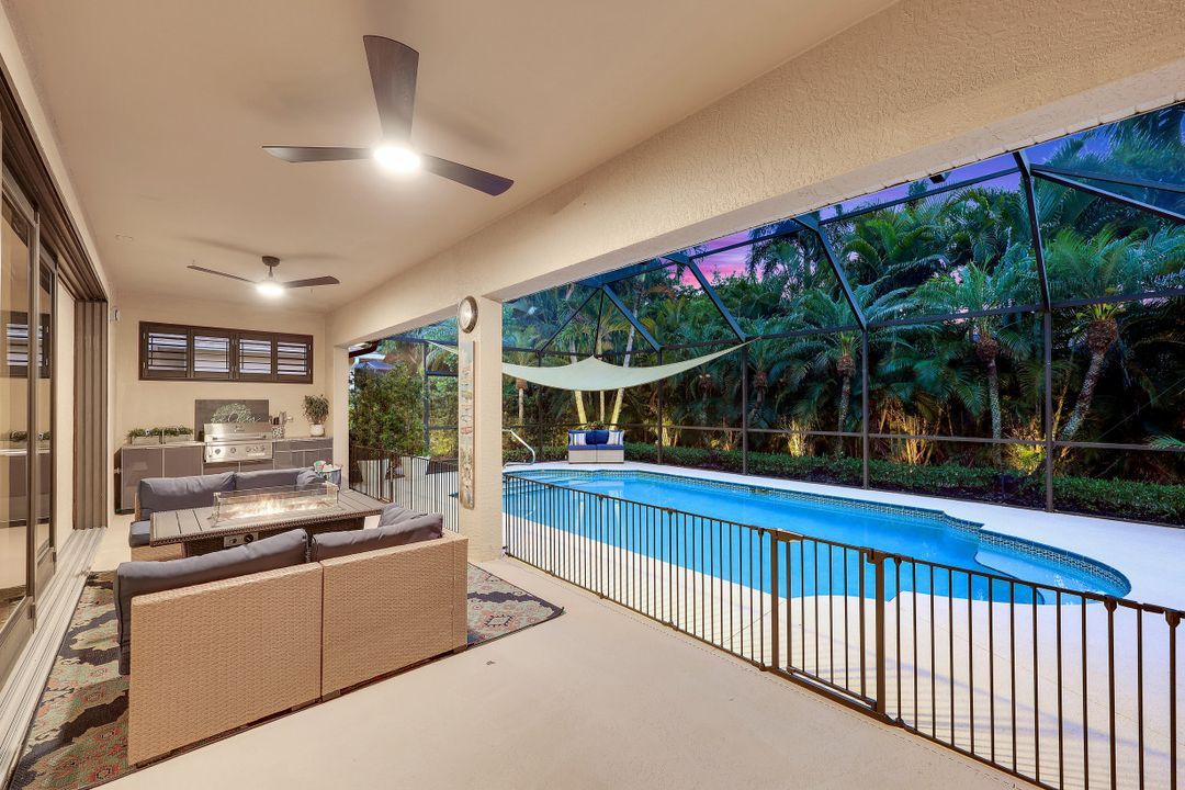 2039 Imperial Cir, Naples, FL 34110