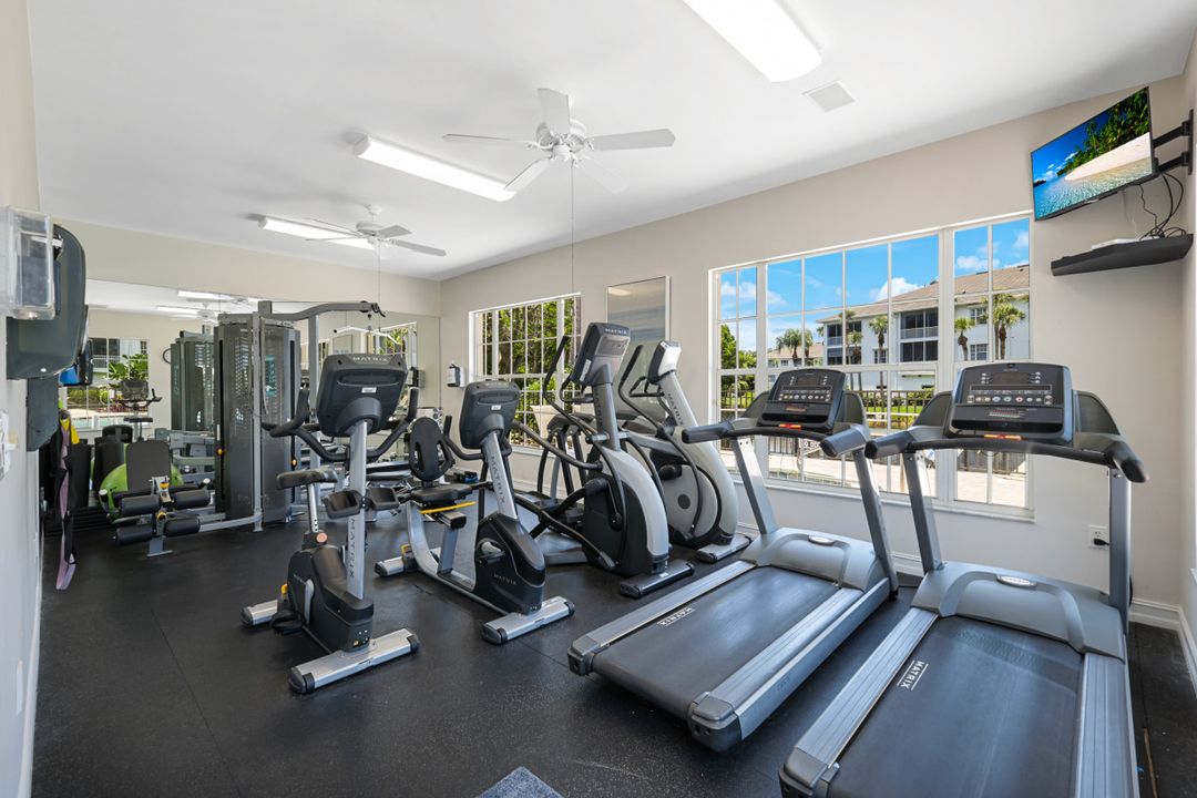 805 Bentwater Cir #104, Naples, FL 34108